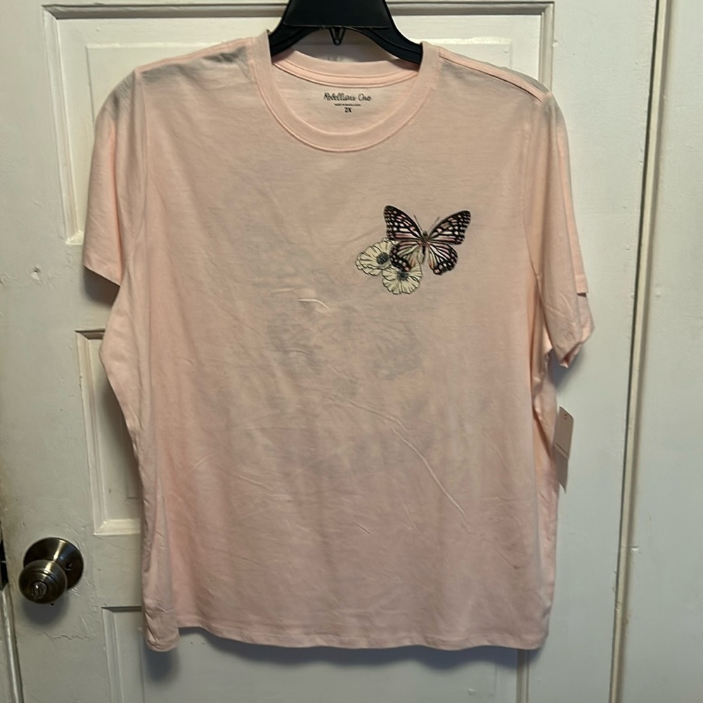 Rebellious one tee
